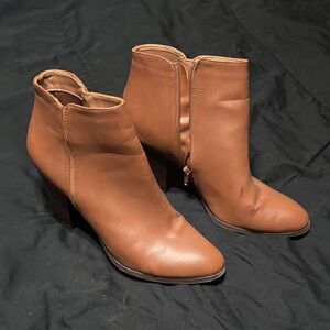 Women's Tan Leather Ankle Boots